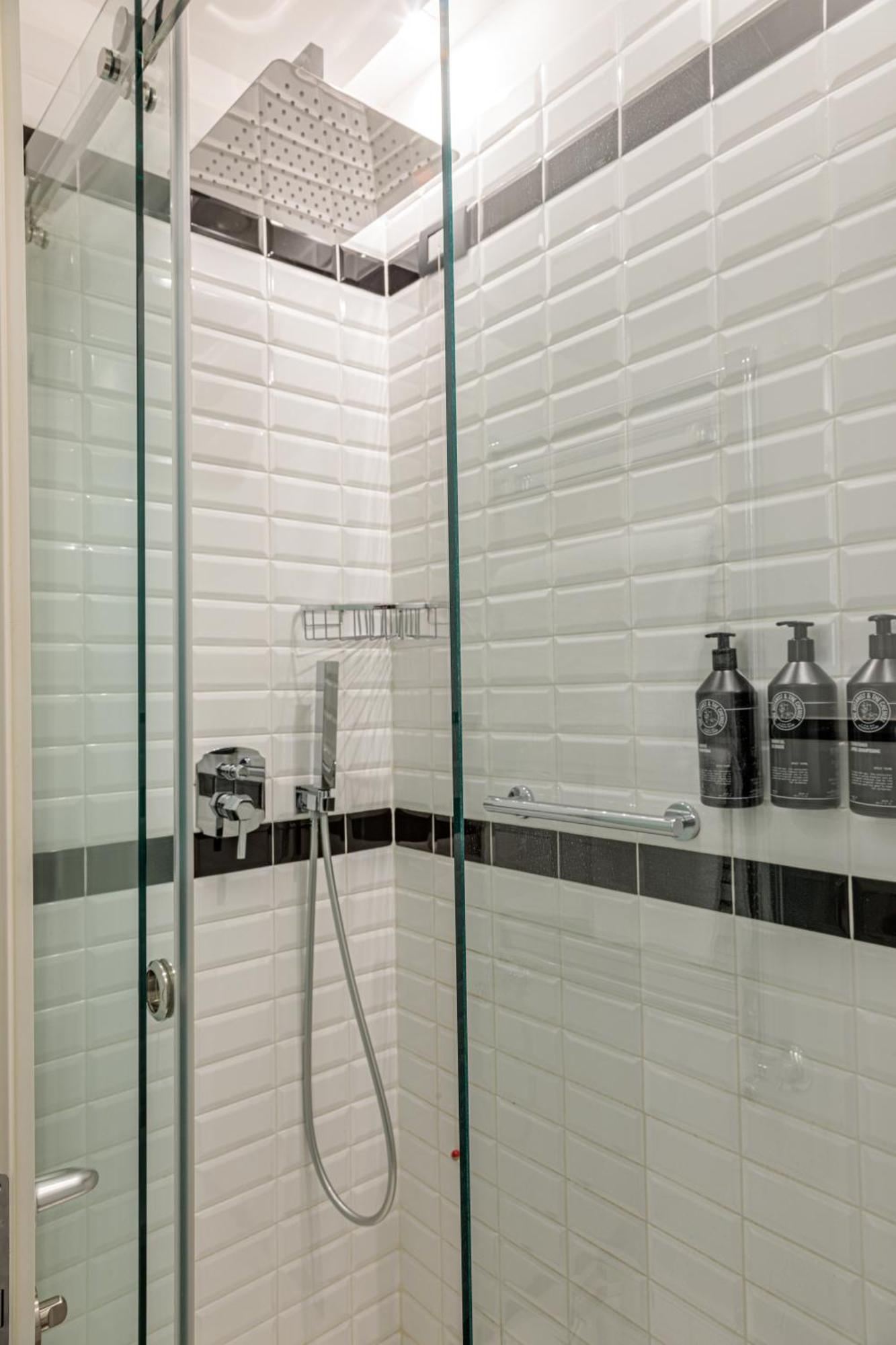 The Independent Suites Rom Rum bild